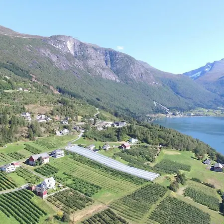Villa Solheim Gard à Stryn Extérieur photo