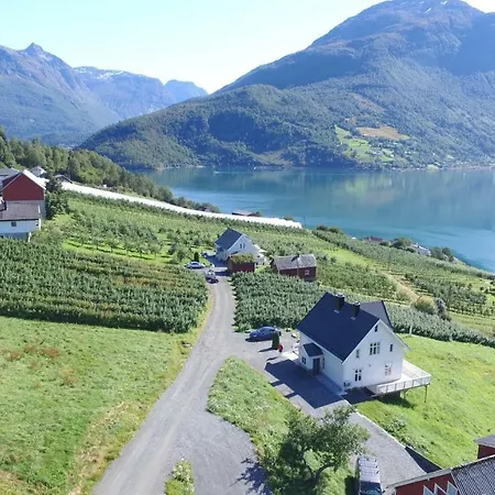 Villa Solheim Gard à Stryn Extérieur photo